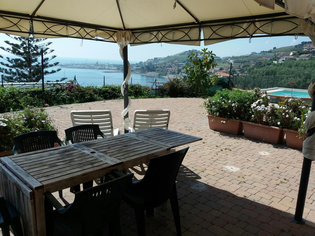 Villa Del Mare Ligure Terme & Spa Piscina A 37 Gradi Santo Stefano al Mare Exterior photo
