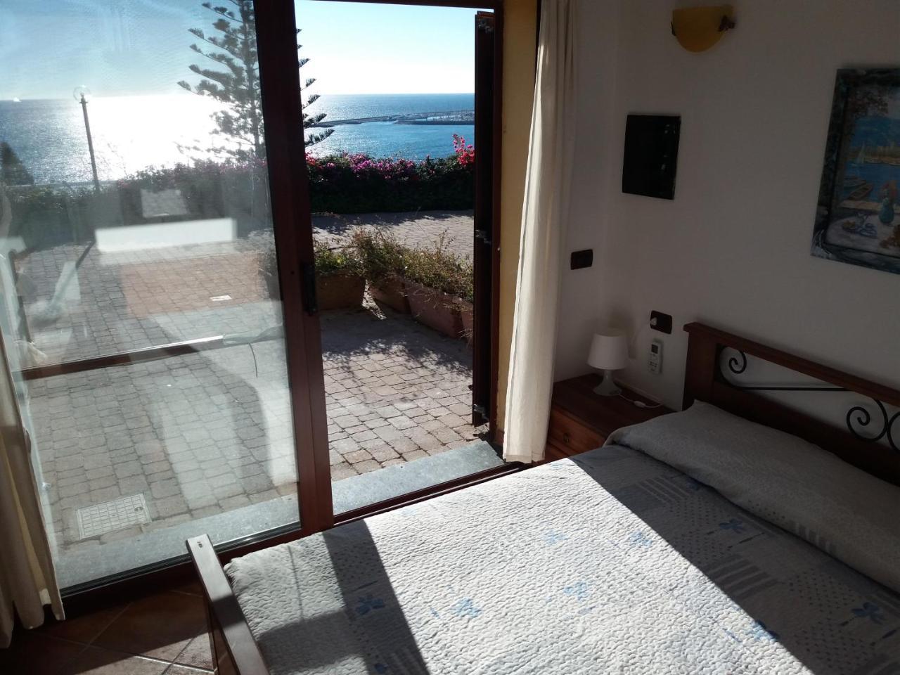 Villa Del Mare Ligure Terme & Spa Piscina A 37 Gradi Santo Stefano al Mare Exterior photo